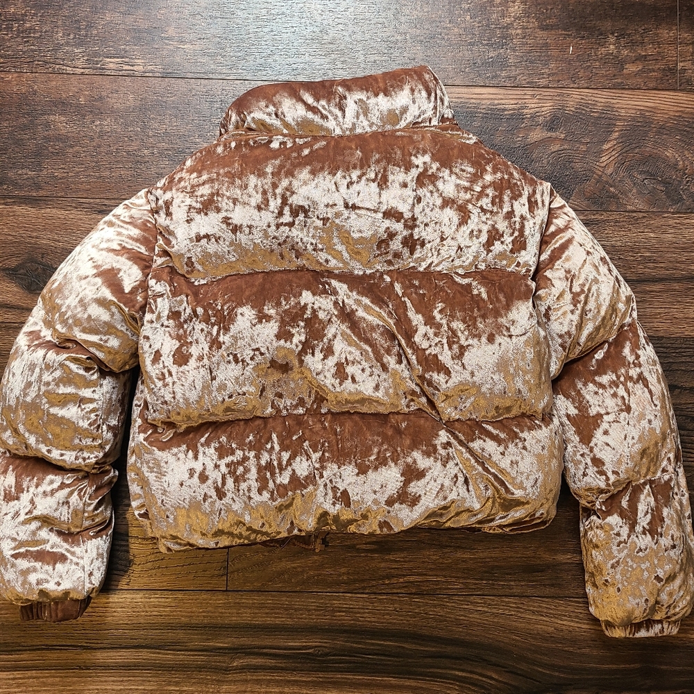 Fabletics Gold and Brown Puffer Jacket - Picture 4 of 4